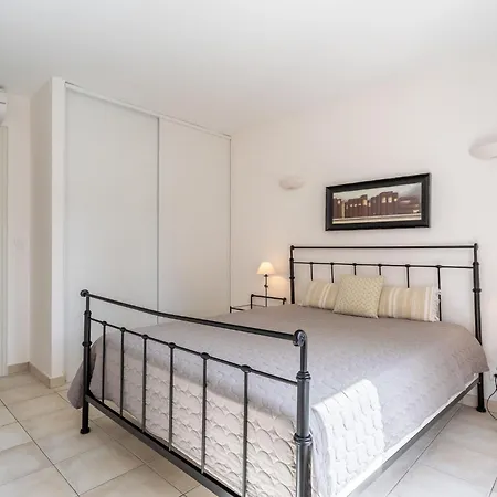 Indigo By Interhome *