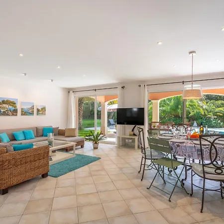 Indigo By Interhome *